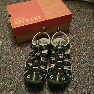 Keen Clearwater training shoe